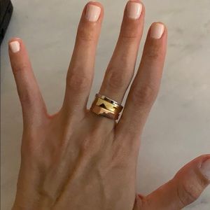 Henri bendel angled ring set